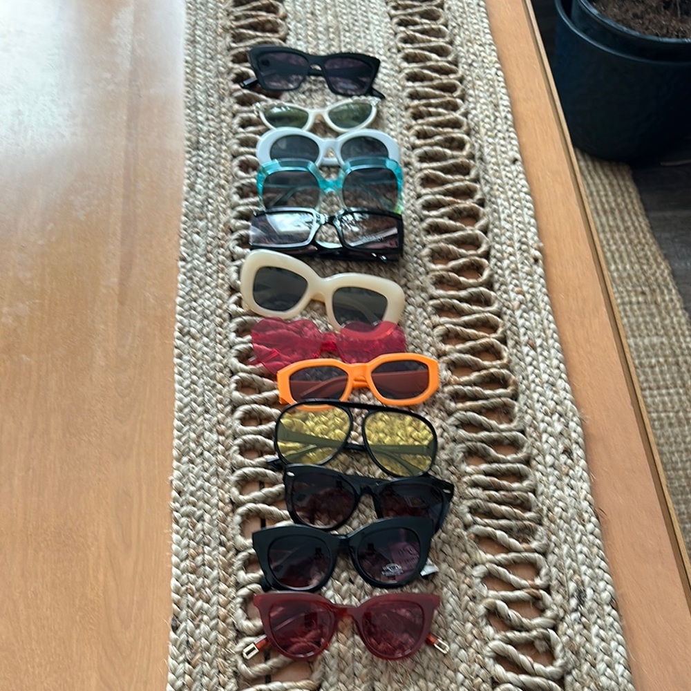 Sunglasses Multi Lot, mixed brands and colors! 12 pairs total.
